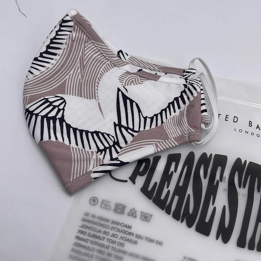 TED BAKER LONDON Reversible Reusable FACE MASK  NWT  OS